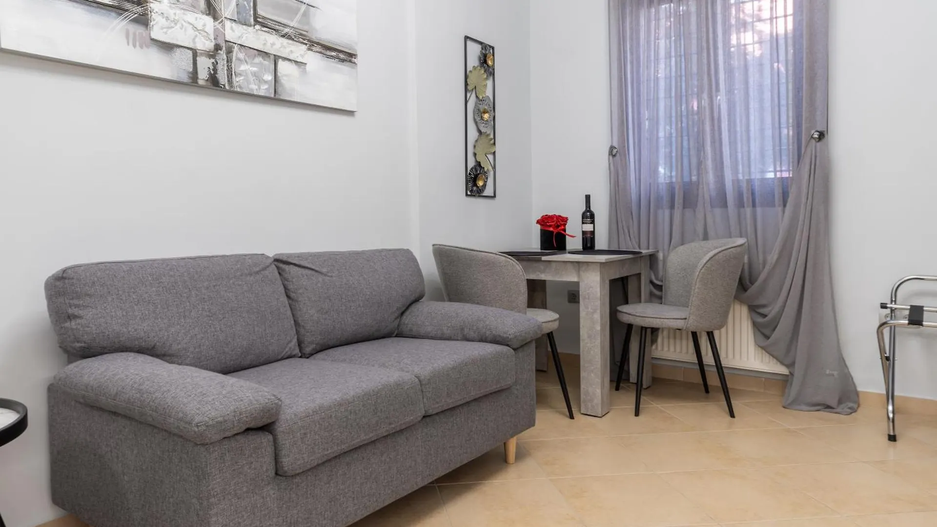 Moet Apartment Thessaloníki Grekland